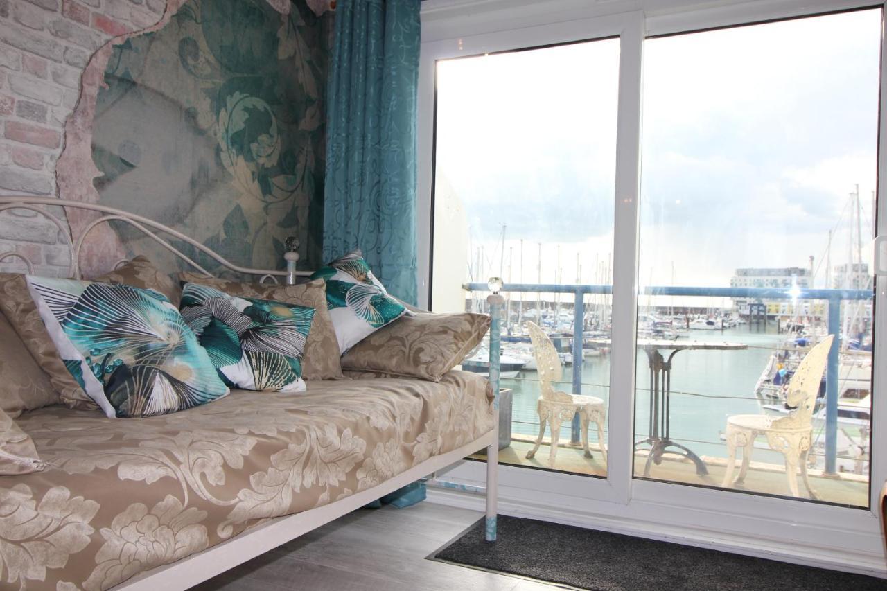 Unique, Loft-style With Fantastic Marina Views Apartment *